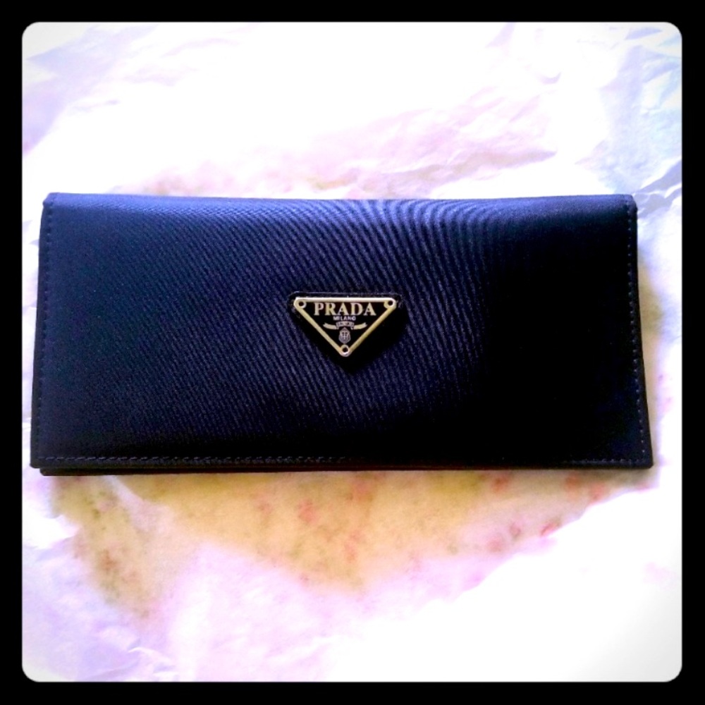 Prada purse & wallet combo